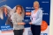 VR-Bank Ludwigsburg eG Gewinnsparen: Kundin freut sich über Familienausflug zum Europapark
