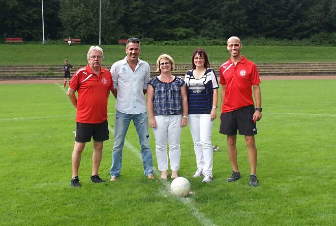 Volksbank unterstützt 1. FC 08 Birkenfeld im sozialen Einsatz