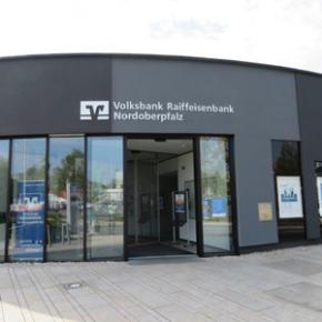 Bild der Volksbank Raiffeisenbank Nordoberpfalz eG, Tirschenreuth | Mitterteicher Straße